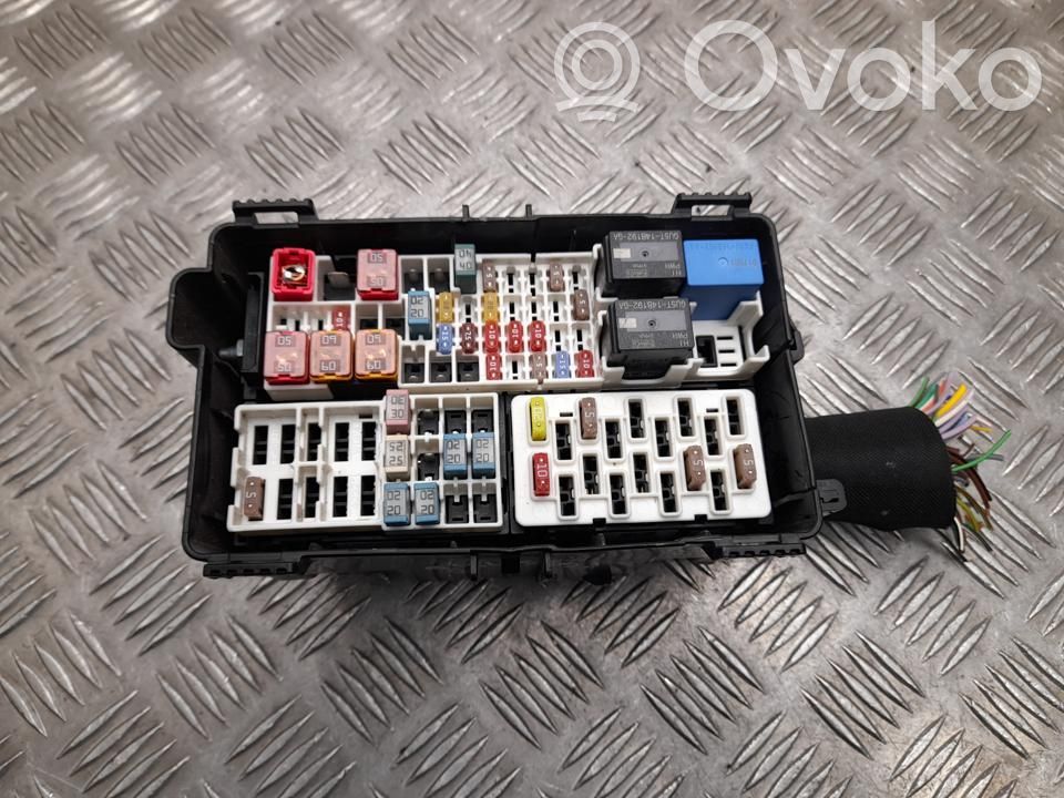 Skrzynka bezpieczników / Komplet   KK3T14401AAFC,G9453