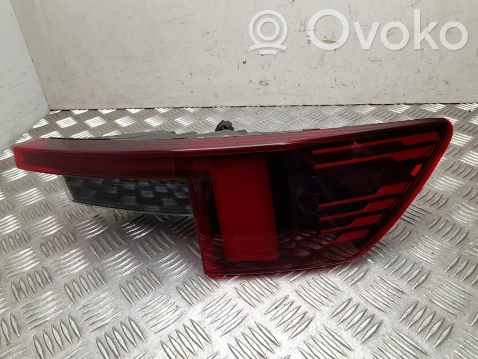 Polestar 4 Takavalot 