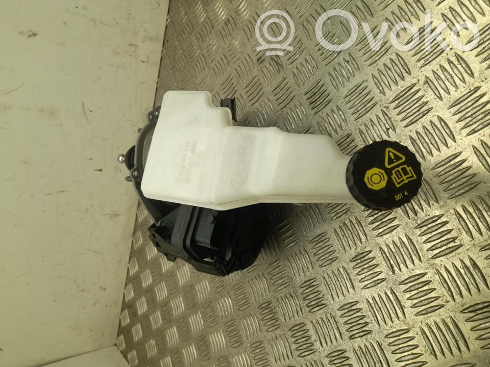 Opel Astra L Pääjarrusylinteri 