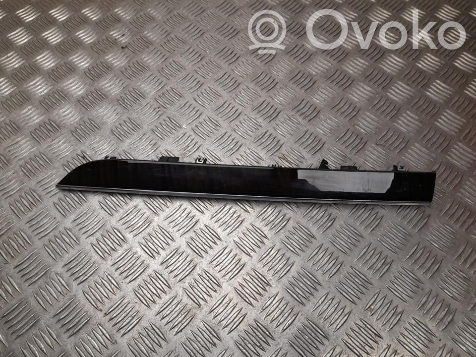 Volvo XC90 Dash center air vent grill 