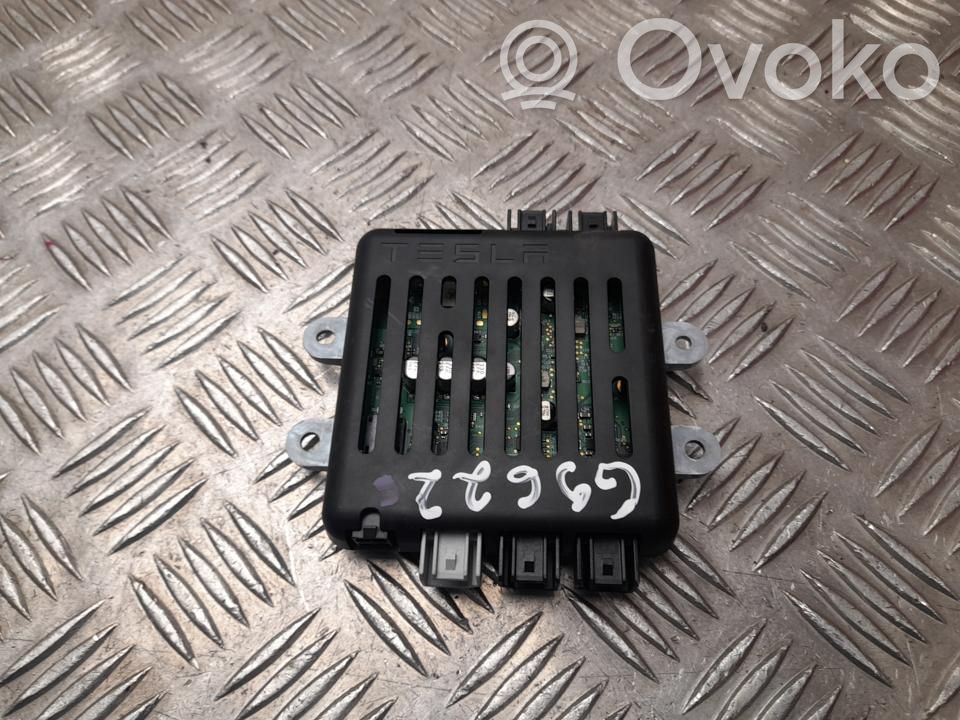 Tesla Model X Other control units/modules 