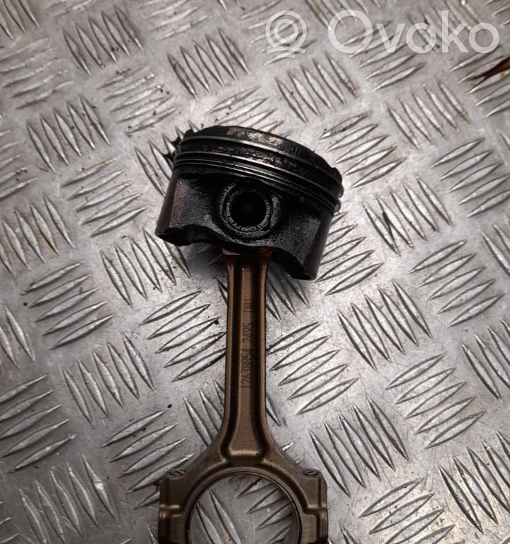 Opel Astra K Piston cu bielă 
