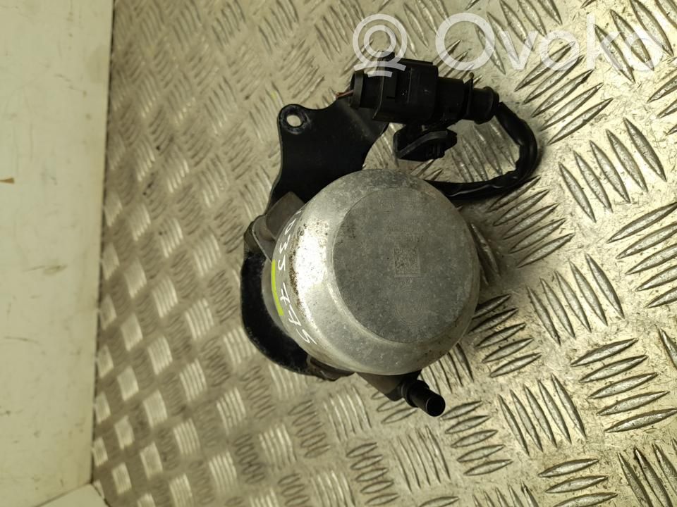 Skoda Kamiq Vacuum pump 