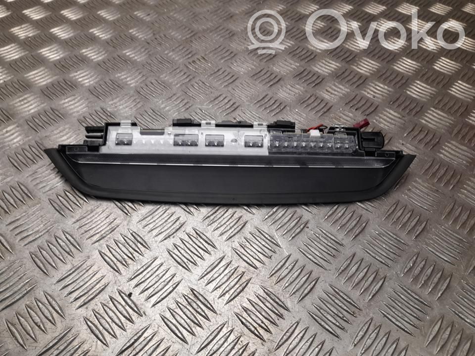 Trzecie światło stop   5A016C9,H5037