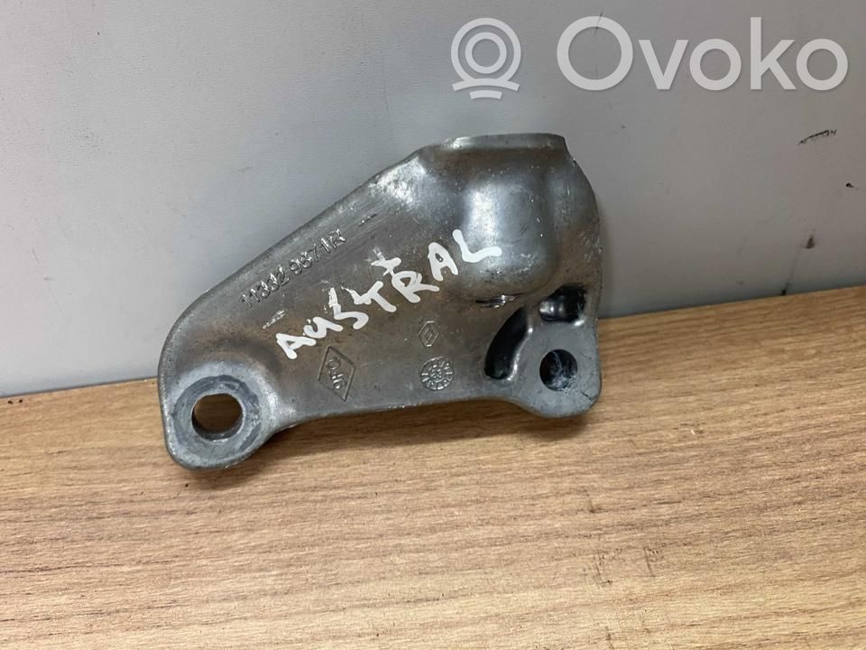 Renault Austral Engine mounting bracket 