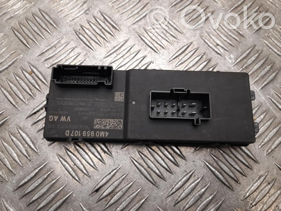 Audi A4 S4 B9 Tailgate/trunk control unit/module 