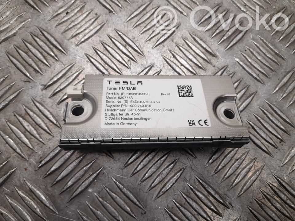 Tesla Model 3 Amplificatore antenna 