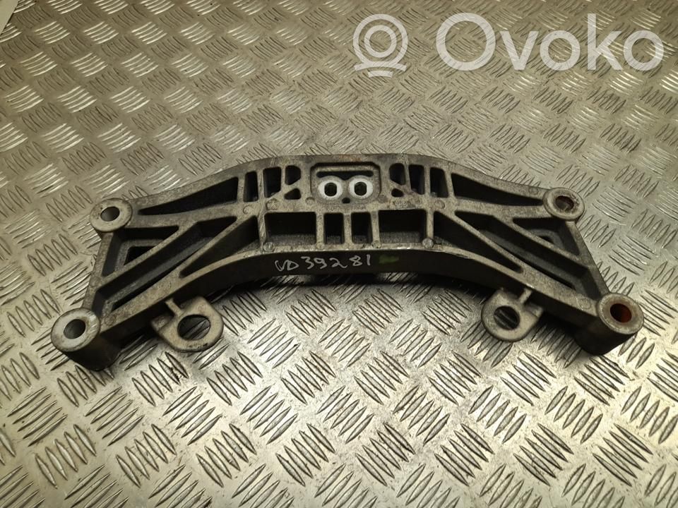Dodge Challenger Supporto di montaggio del motore (usato) 