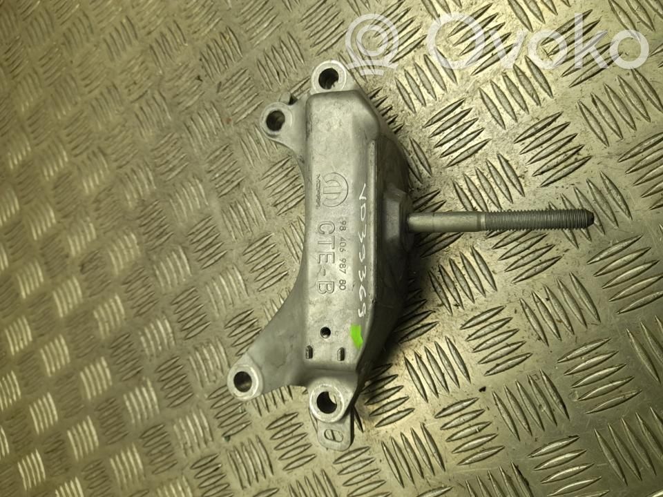 Opel Grandland X Engine mount bracket 