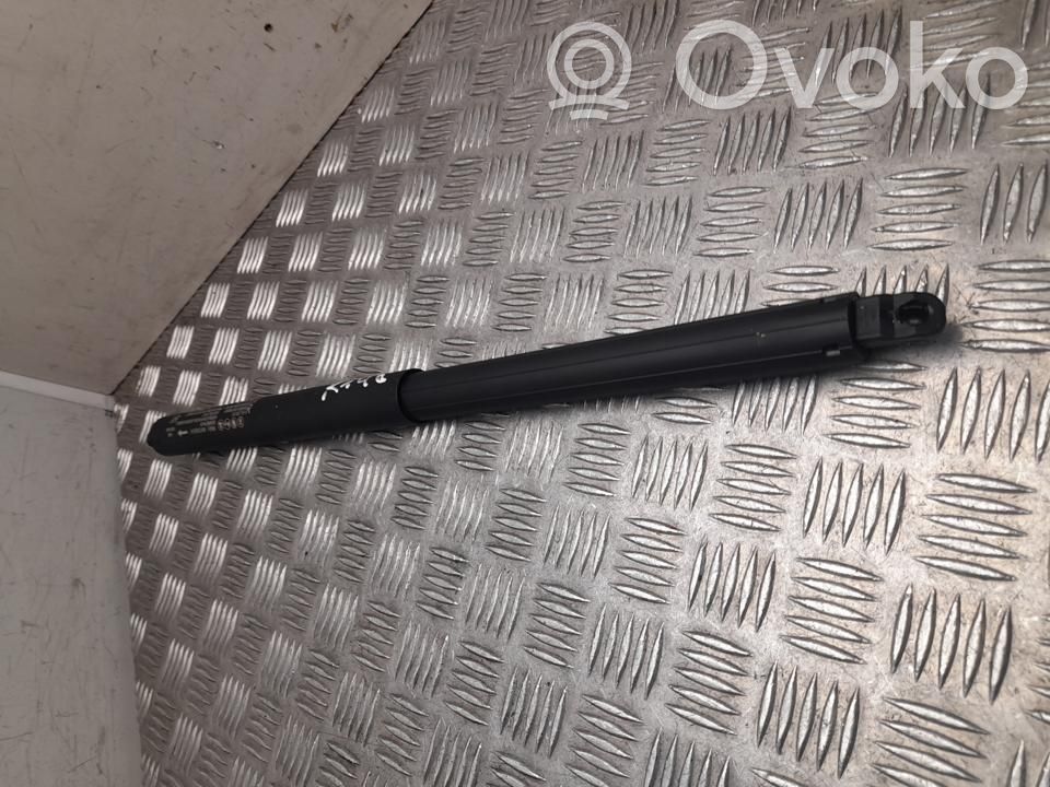 Lexus LBX Sprężyna do klapy tylnej bagażnika 