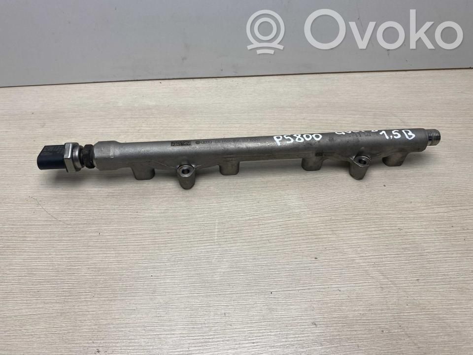 Volkswagen Golf VIII Kraftstoffverteiler Einspritzleiste Verteilerrohr 