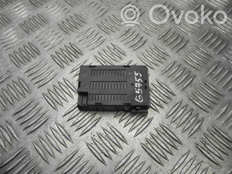 Volkswagen Polo VI Enchufe conector USB 