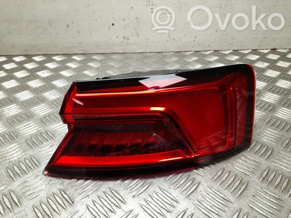 Audi A5 8T 8F Задний фонарь в кузове 