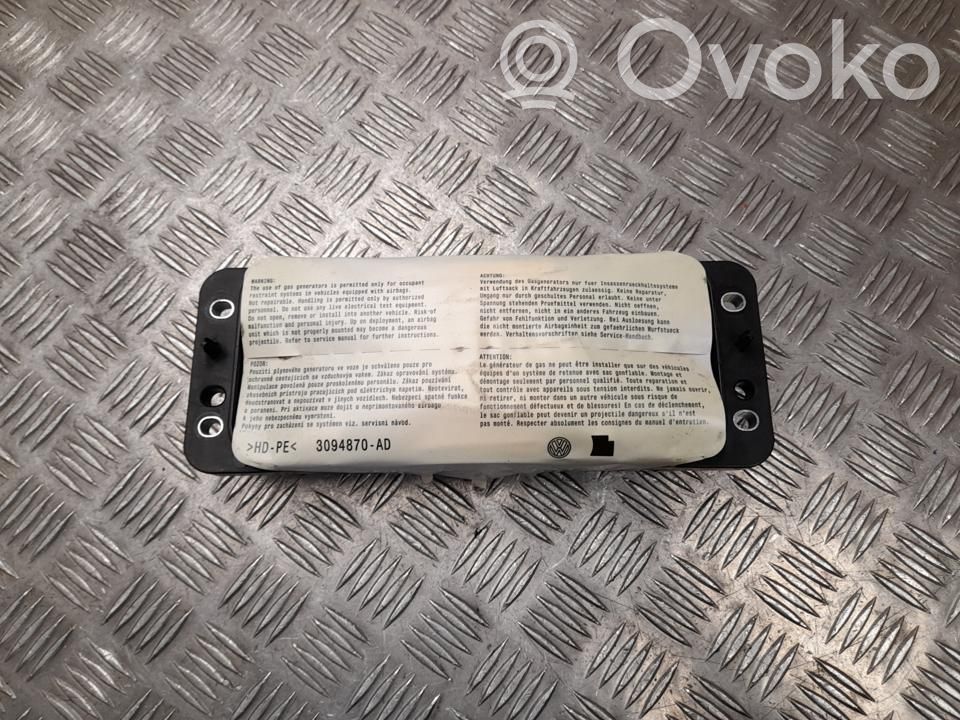 Audi A1 Keleivio oro pagalvė 