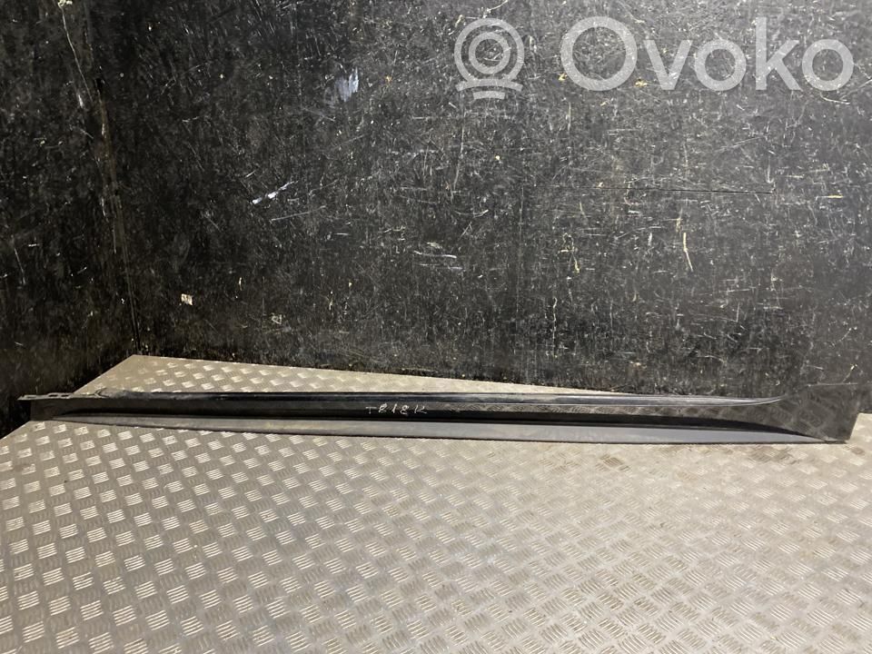 Audi A5 8T 8F Listón delantero (repuesto de carrocería) 