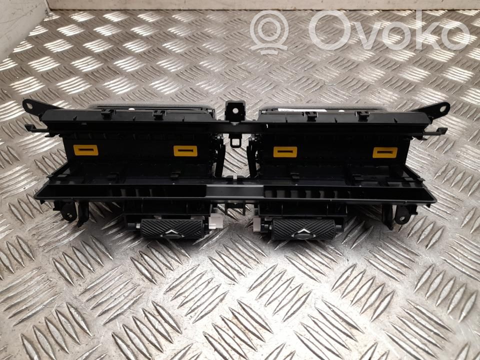 BMW 5 G60 G61 Grilă ventilație centrală 