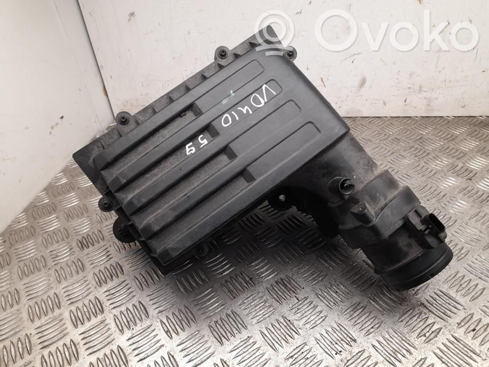Volkswagen PASSAT B8 Obudowa filtra powietrza 