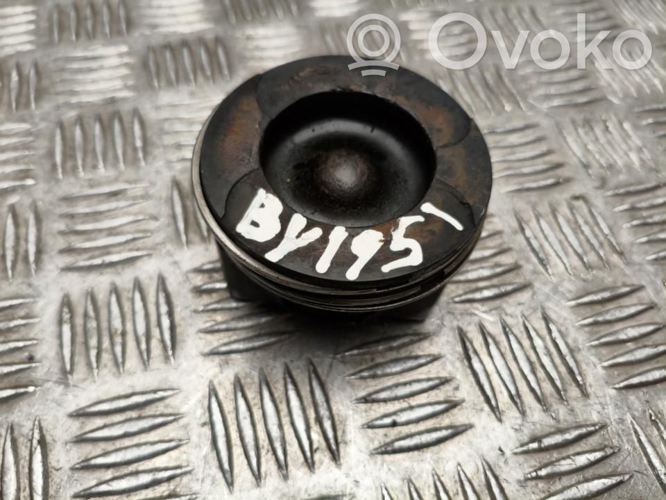 Ford Transit Piston avec bielle 