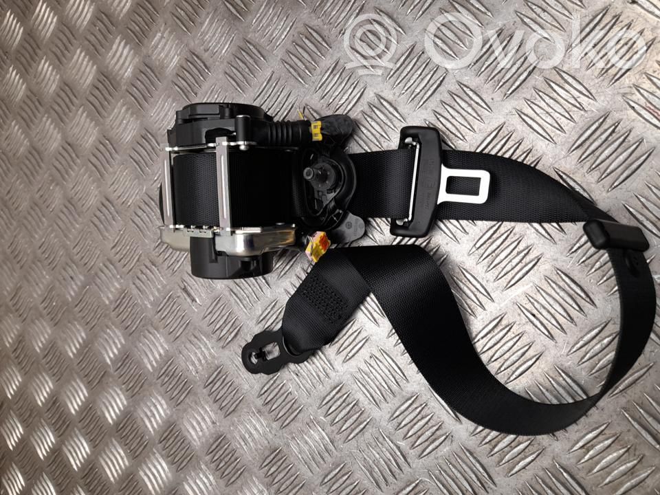 BMW 5 G60 G61 Front seatbelt 