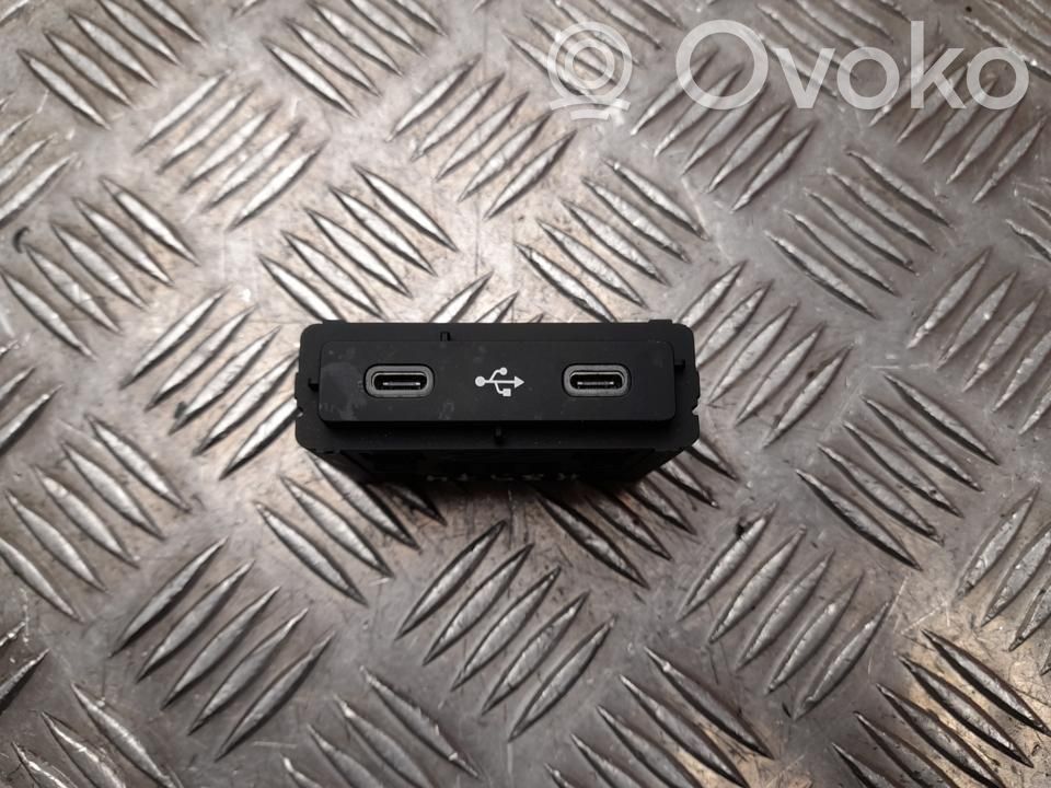 Renault Master IV Connecteur/prise USB 