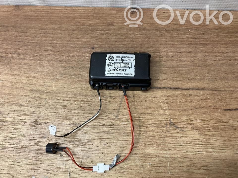 Renault Megane E-Tech Aerial antenna amplifier 