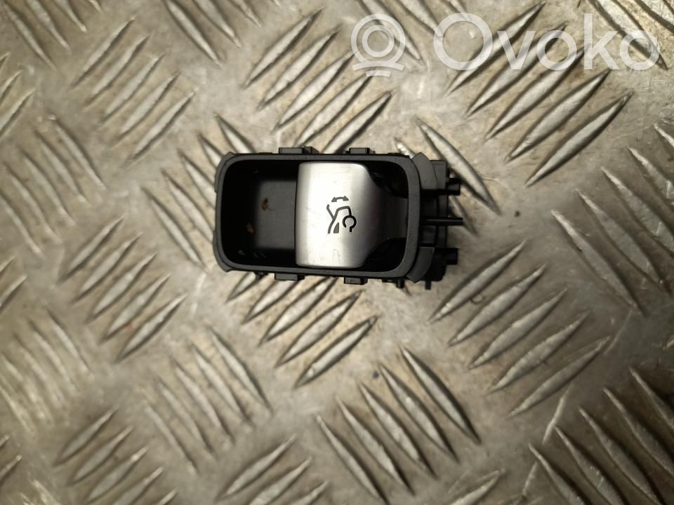 Mercedes-Benz C W206 Przełącznik / Przycisk otwierania klapy bagażnika 