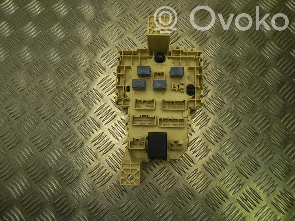 Vauxhall Agila B Skrzynka bezpieczników / Komplet 