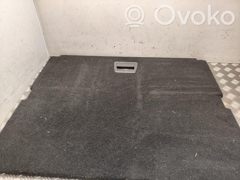 Opel Astra L Mochetă portbagaj 