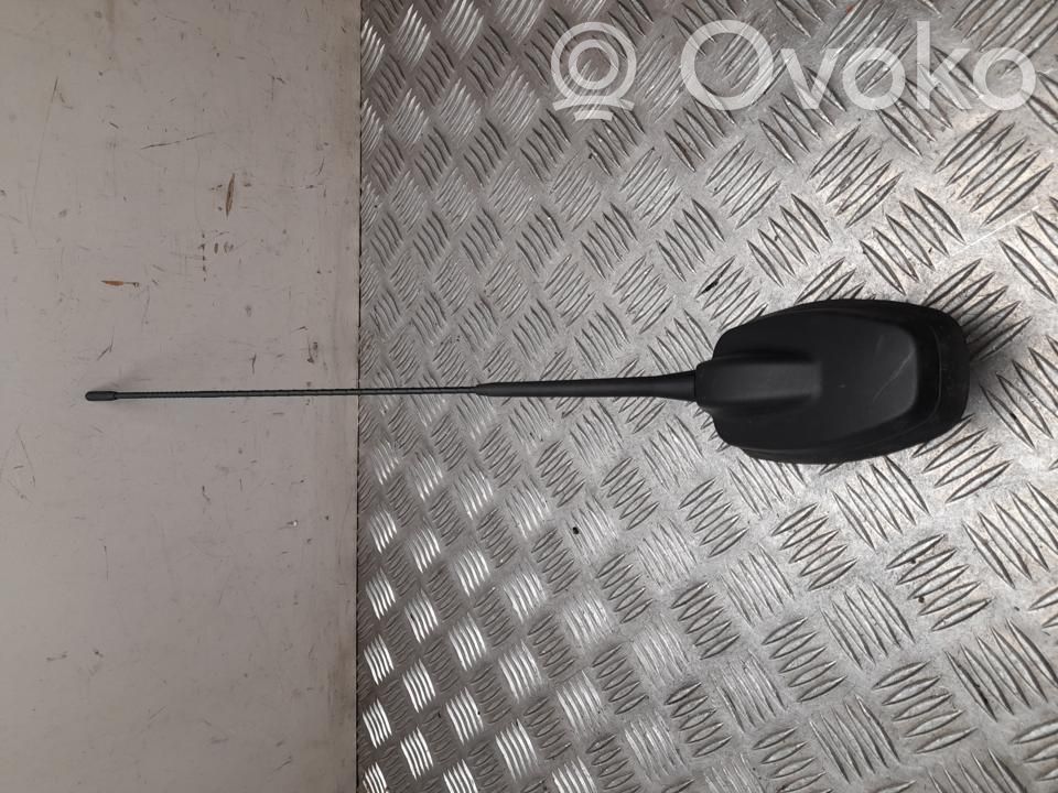 Mercedes-Benz Sprinter W907 W910 GPS-pystyantenni