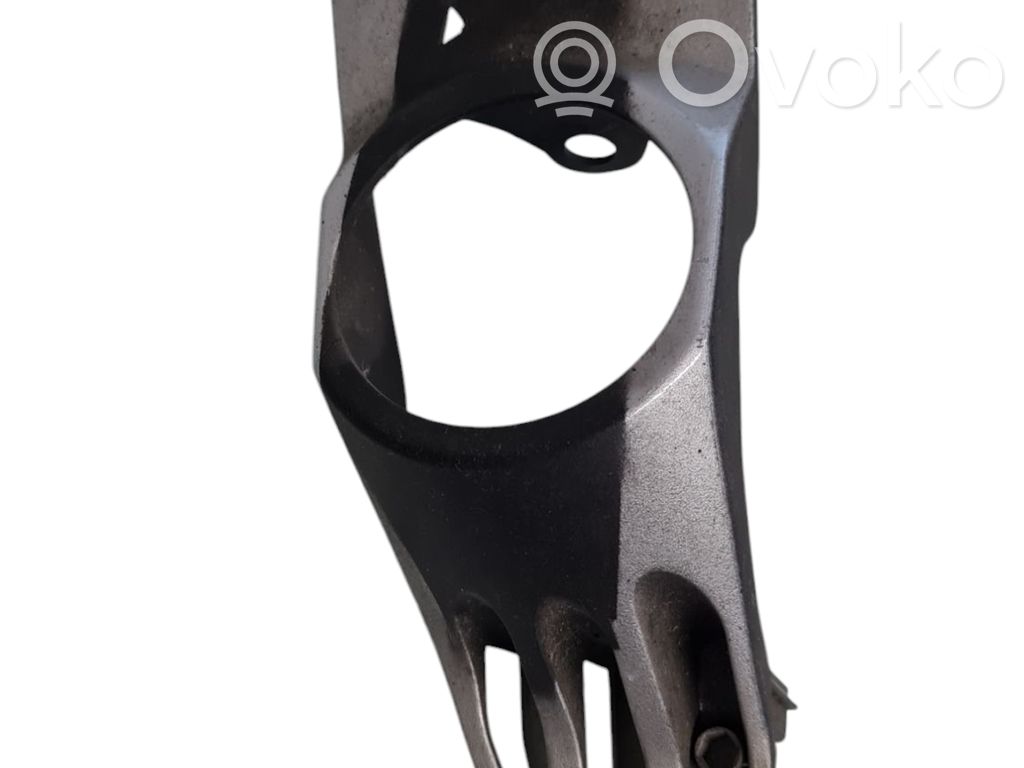 BMW 7 E65 E66 miglas luktura stiprinajums 