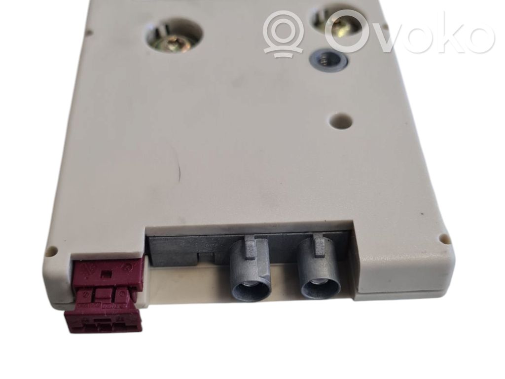 BMW 7 E65 E66 Antenos stiprintuvas 