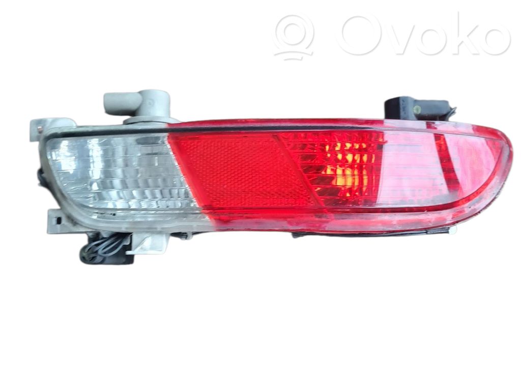 BMW 6 E63 E64 Aizmugures bufera gaisma 