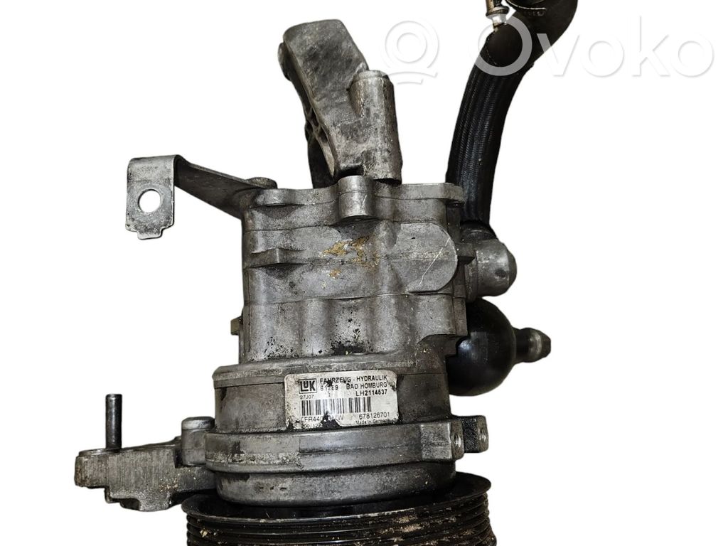 BMW 7 E65 E66 Power steering pump 