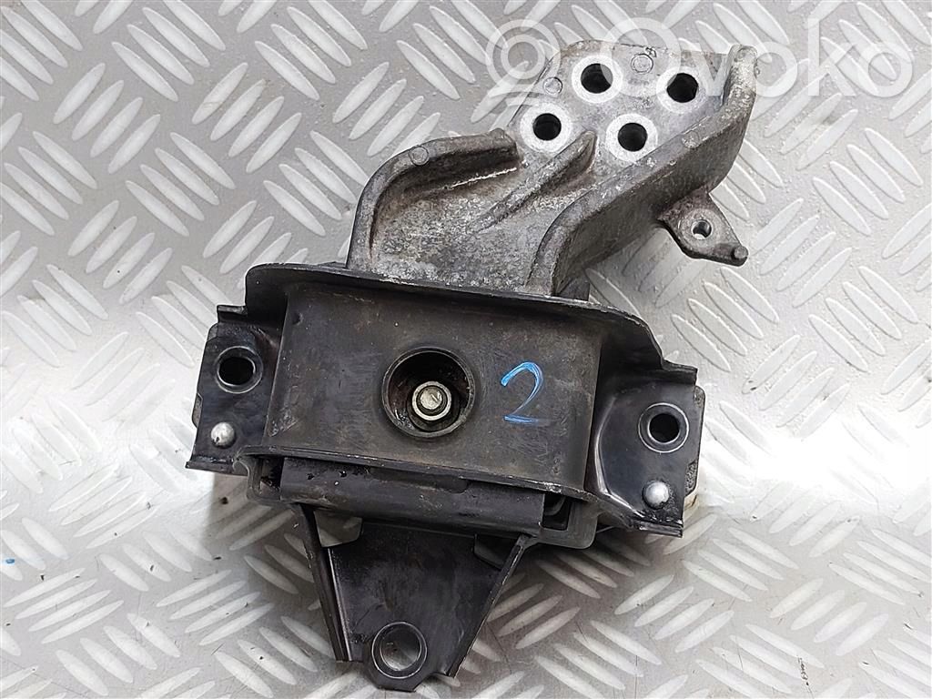 Mitsubishi Eclipse Cross Engine mounting bracket 