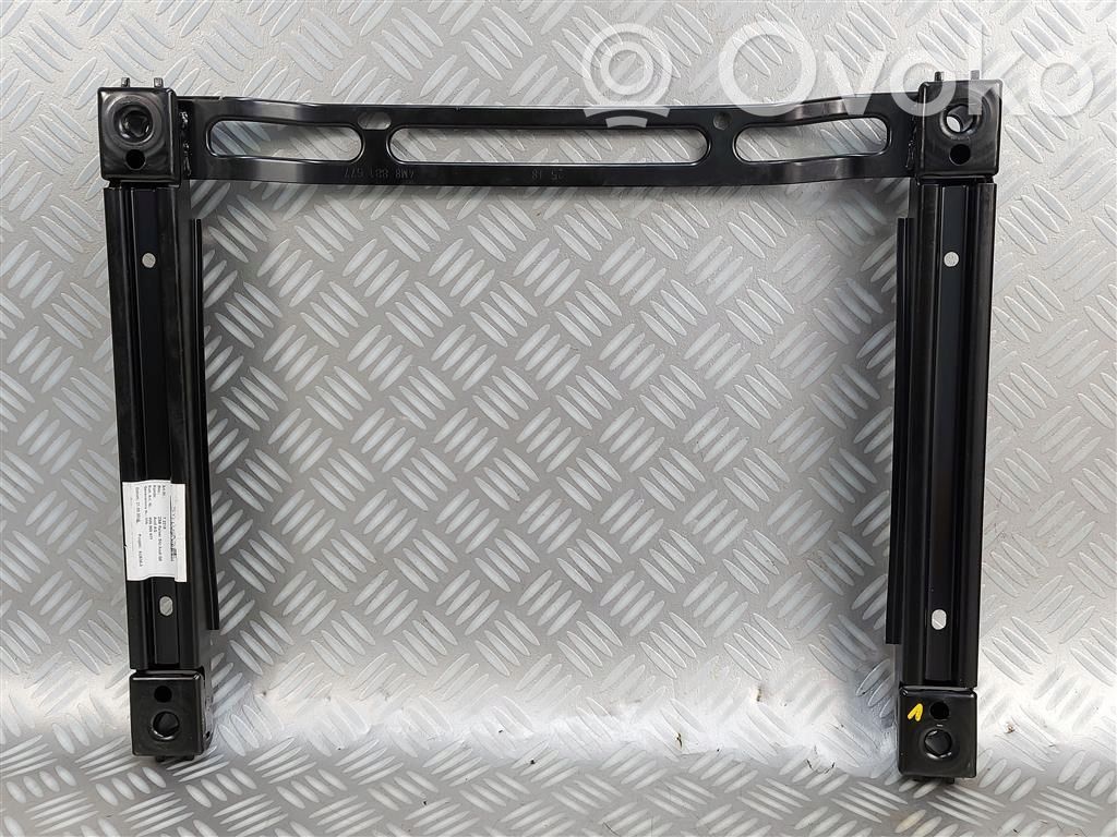 Base (soporte)   4M8885677