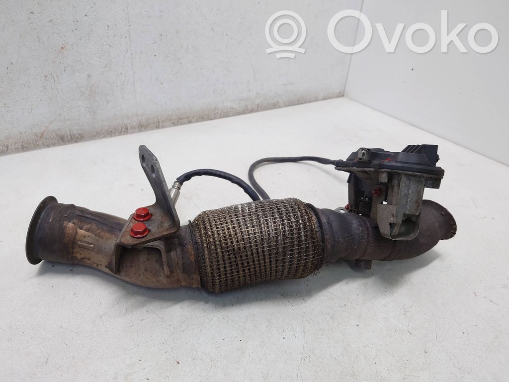 Mercedes-Benz C W205 Muffler pipe connector clamp 