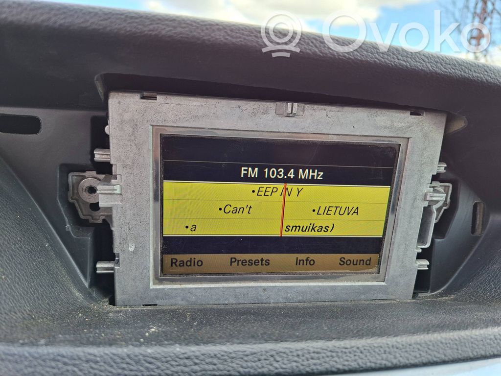 Mercedes-Benz E W212 Monitor / wyświetlacz / ekran 