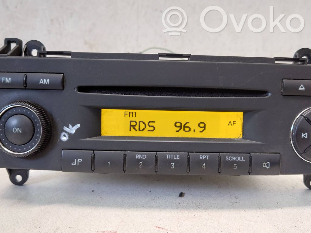 Mercedes-Benz Vito Viano W639 Panel / Radioodtwarzacz CD/DVD/GPS 