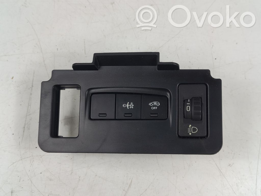 Citroen DS4 Child safety switch 