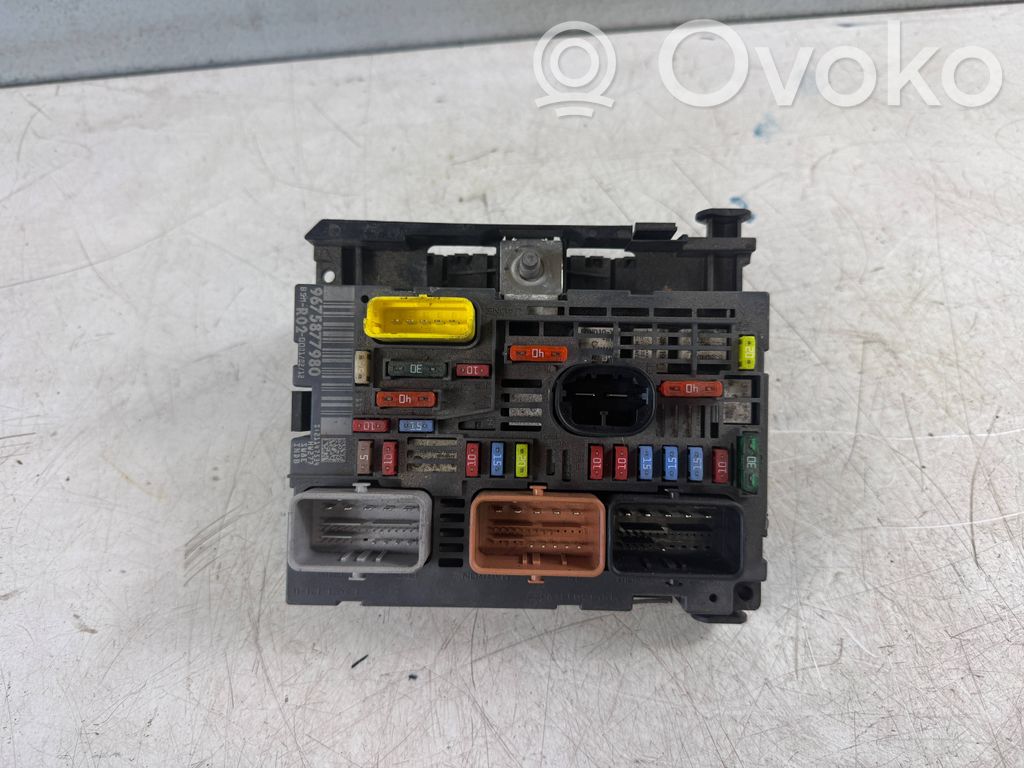 Peugeot 3008 I Fuse box set 
