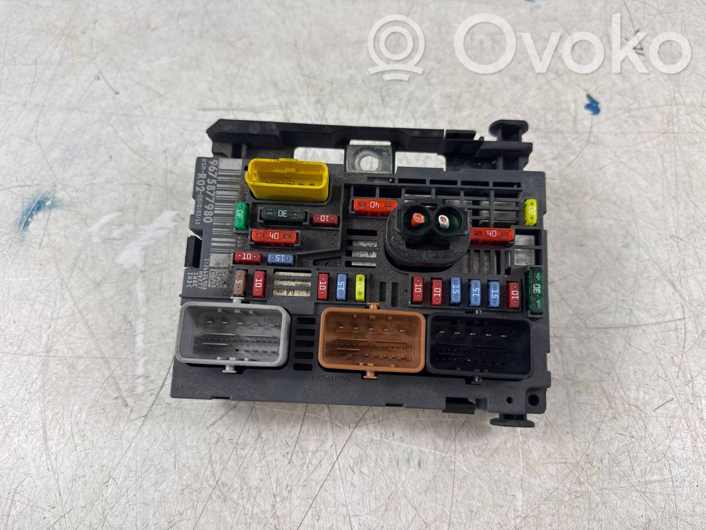Peugeot 3008 I Fuse box set 