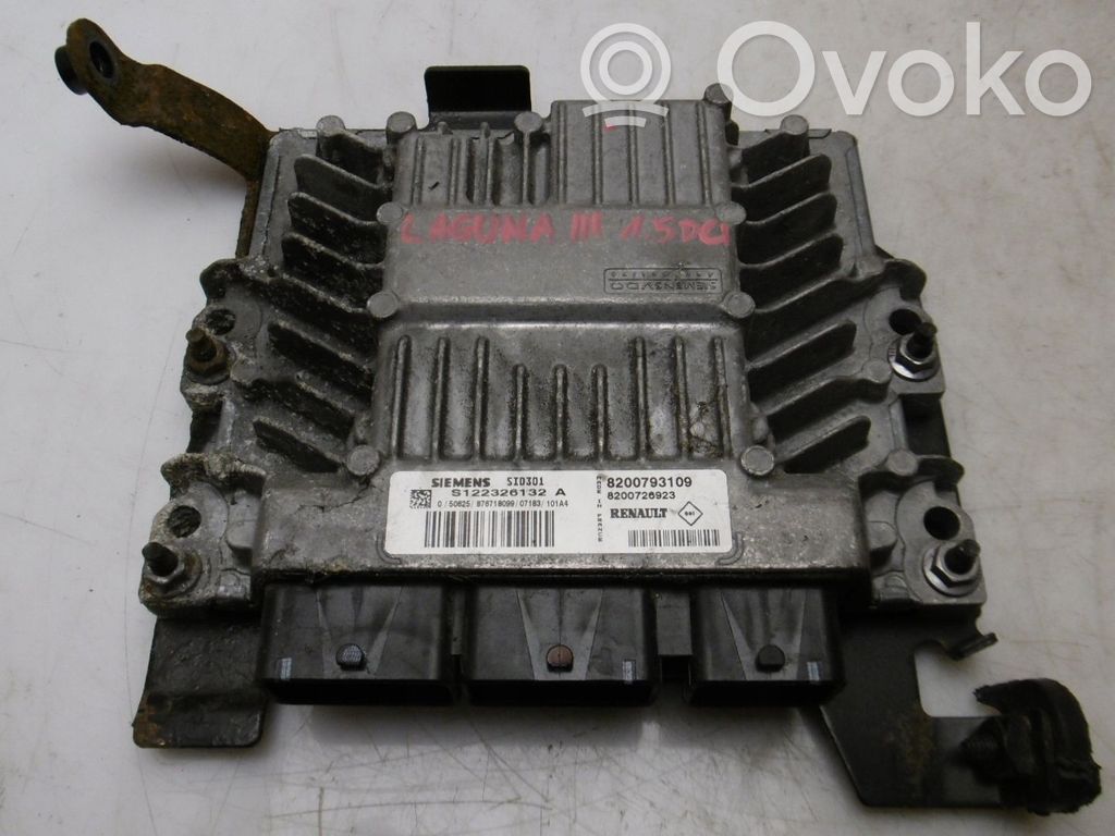 Engine control unit/module   8200793109,S122326132A