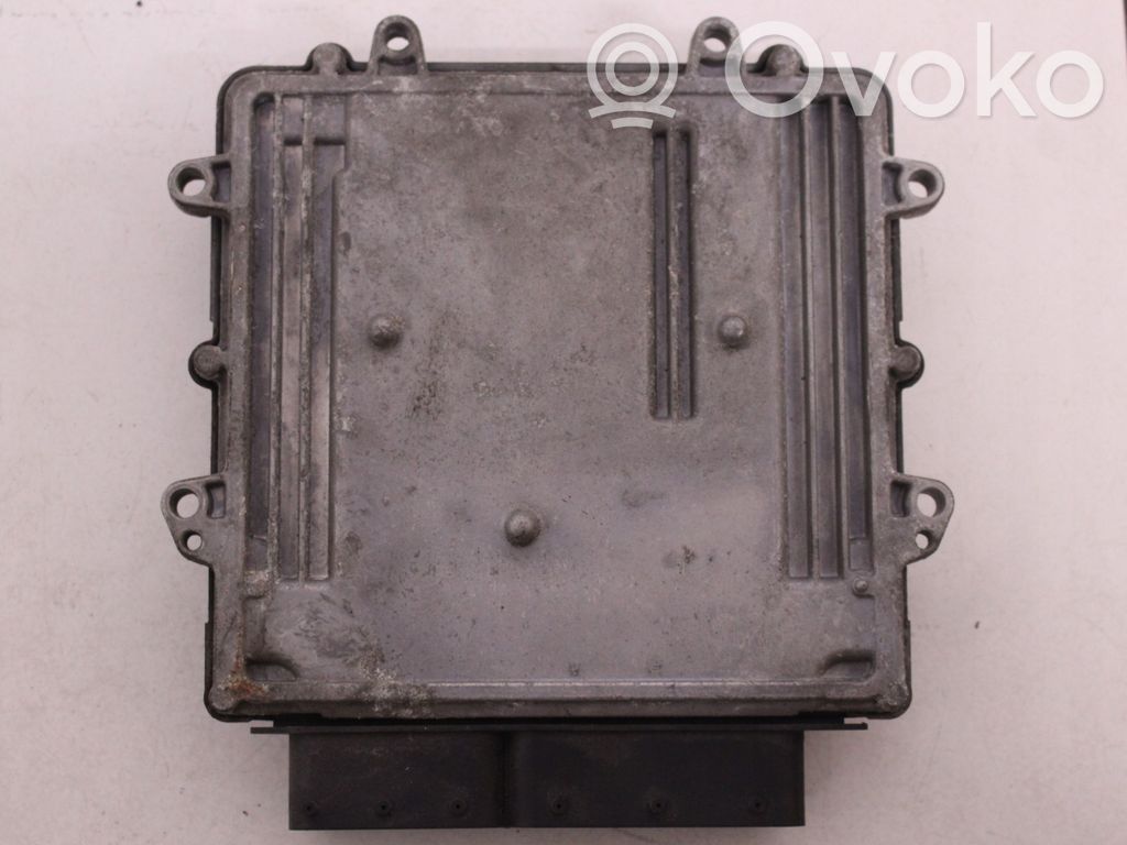 Mitsubishi Colt Engine control unit/module 