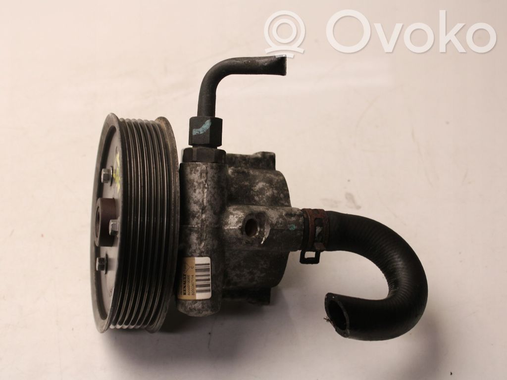 Renault Laguna III Power steering pump 