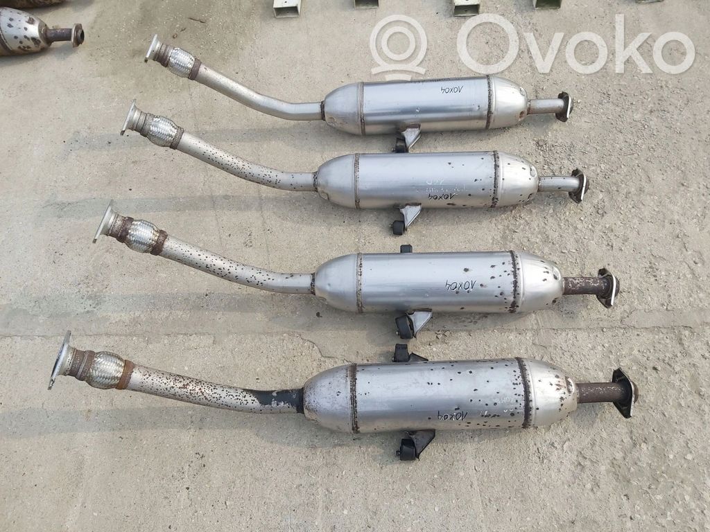 Toyota Avensis T270 Middle muffler/silencer 