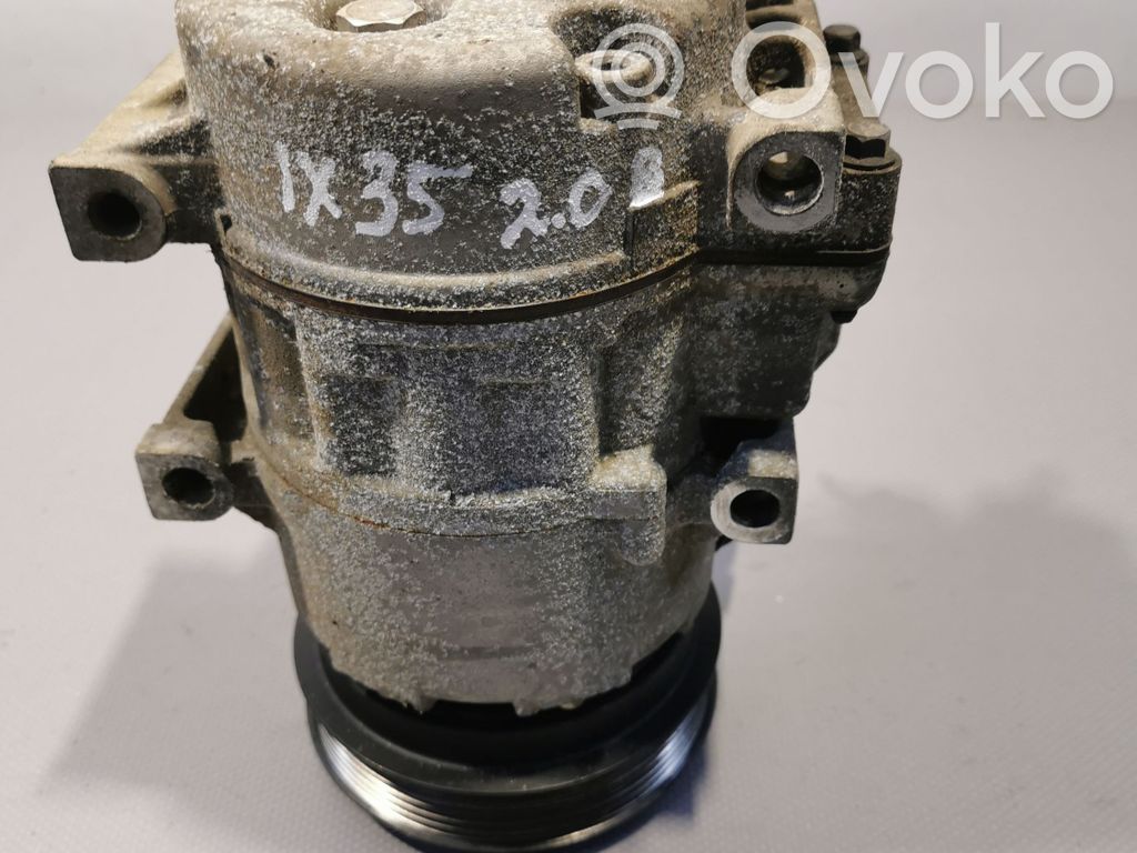 Hyundai ix35 Ilmastointilaitteen kompressorin pumppu (A/C) 