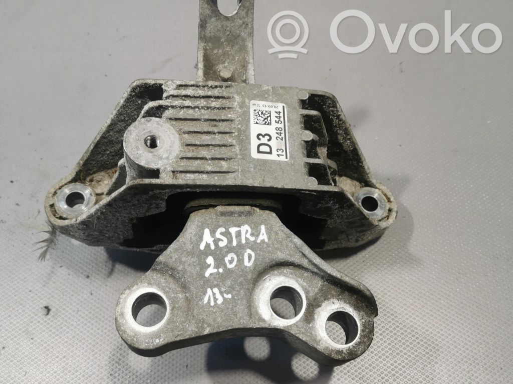 Opel Astra J Engine mount bracket 