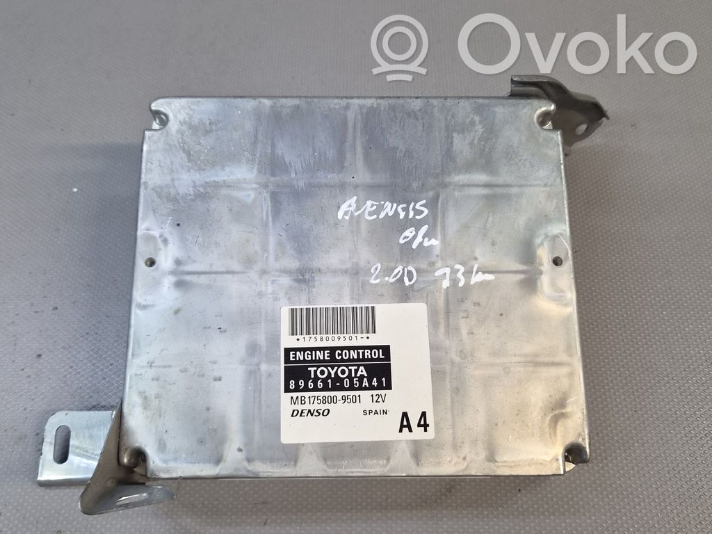 Toyota Avensis T250 Engine control unit/module 