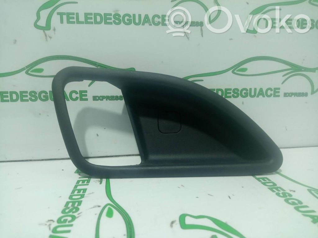 Moldura inferior