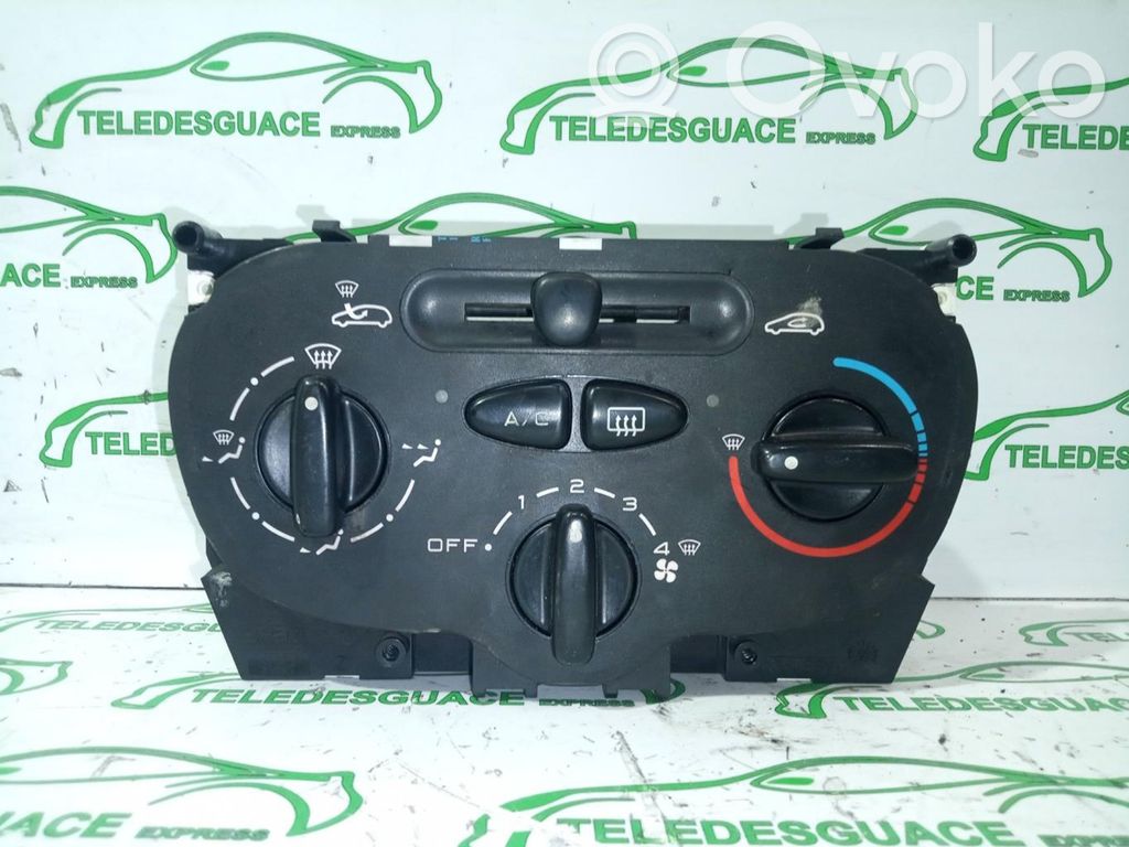 Peugeot 206+ Climate control unit 